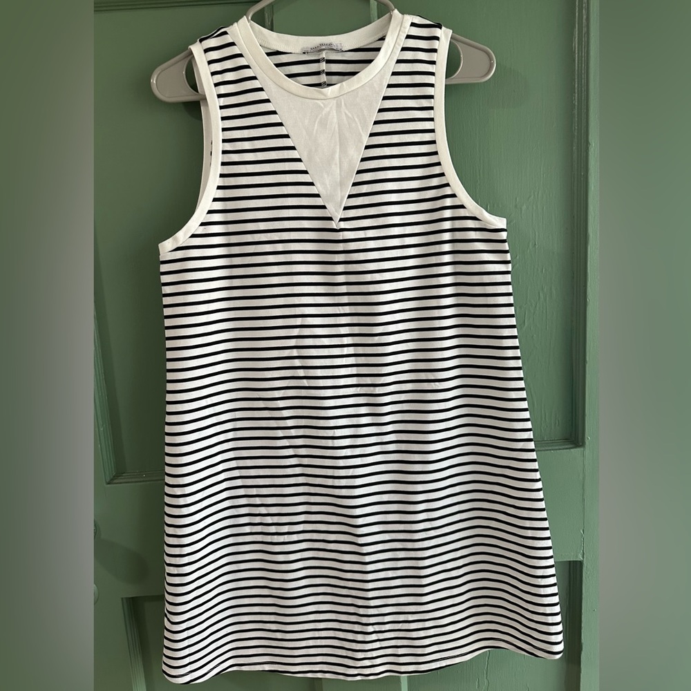 Women stripes large Zara dress in black and white